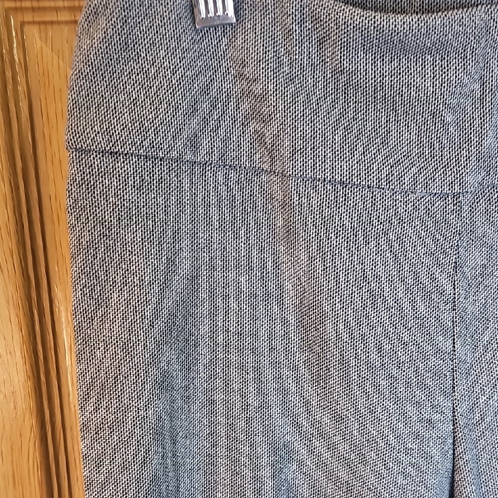 Chic Gray Ankle Pants - Picture 4 of 9